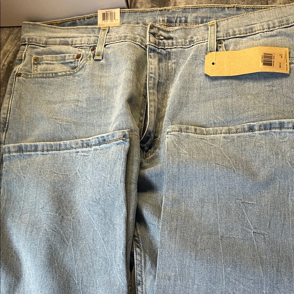 Levi's Relaxed Fit Light Blue Jeans